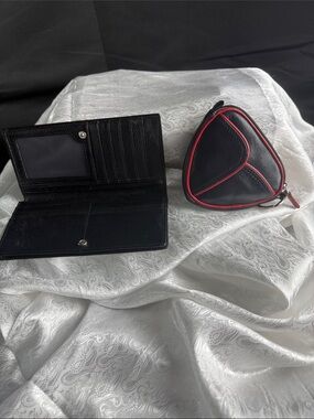 Black Leather Triangular Coin Purse with Red Trim